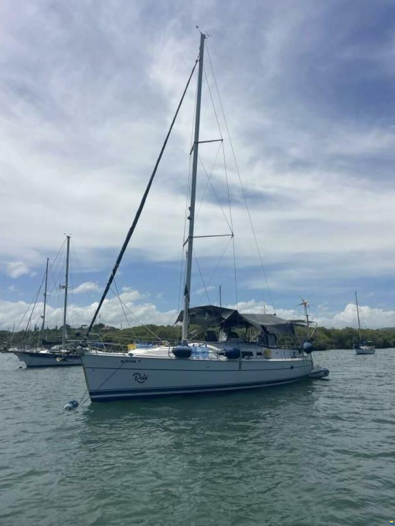 Hunter Marine 44 Aft Cockpit