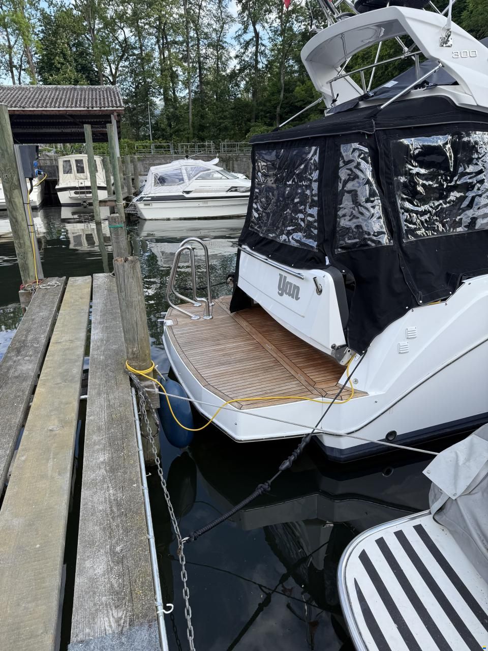 Galeon 300 Fly