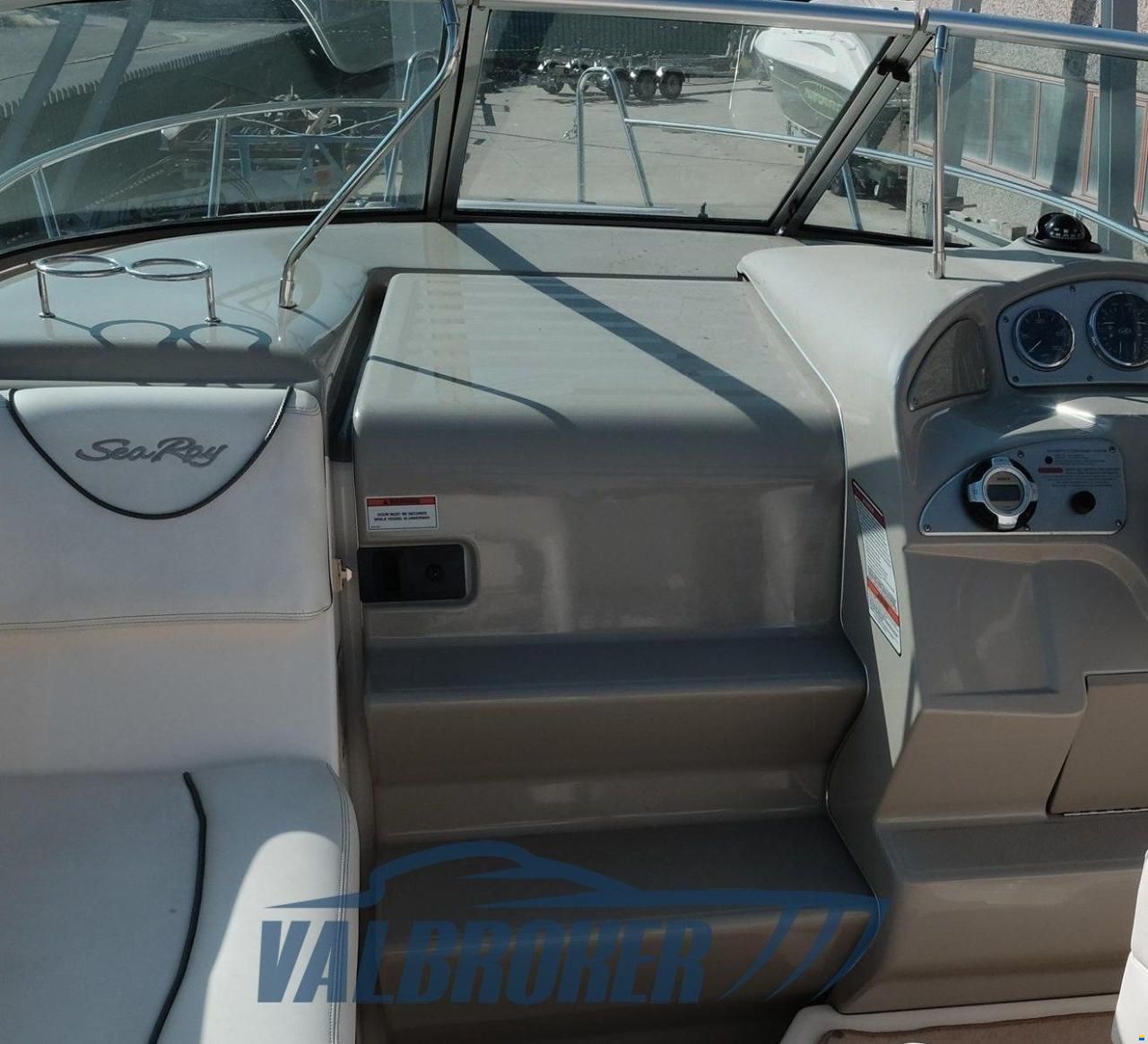 Sea Ray 255 DA Sundancer