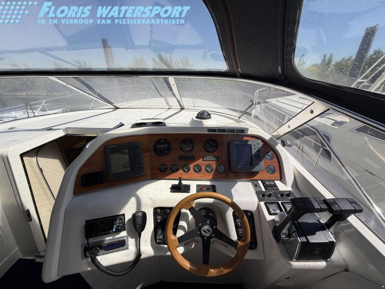 Sunseeker 38 Martinique
