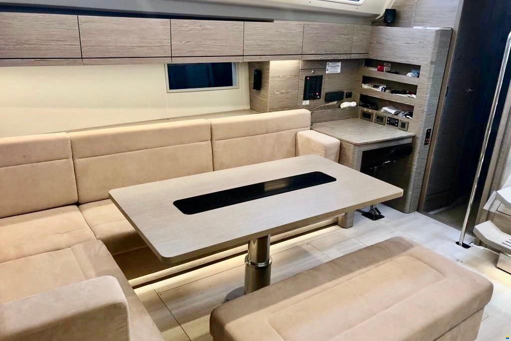 Hanse 508