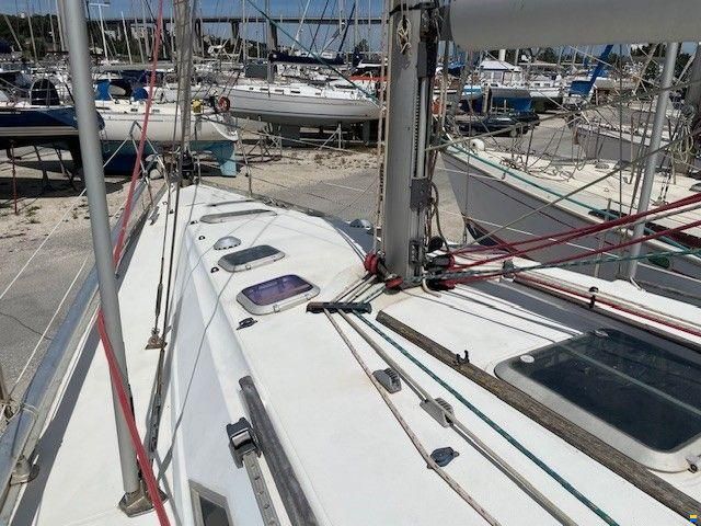 Jeanneau Sun Odyssey 37.2