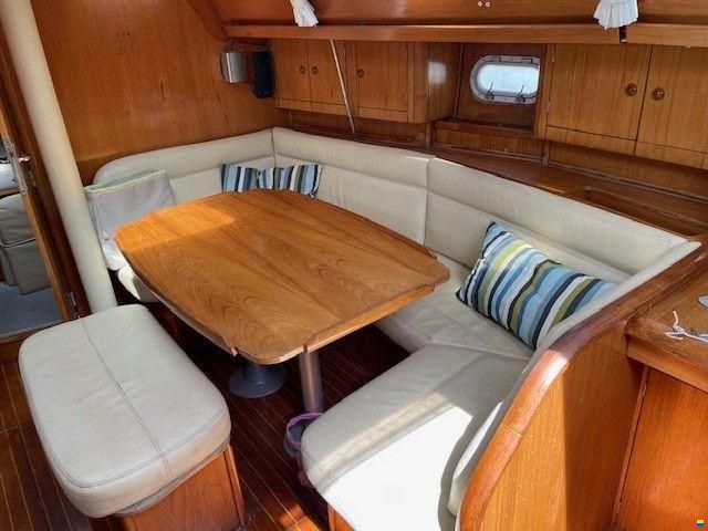 Jeanneau Sun Odyssey 37.2