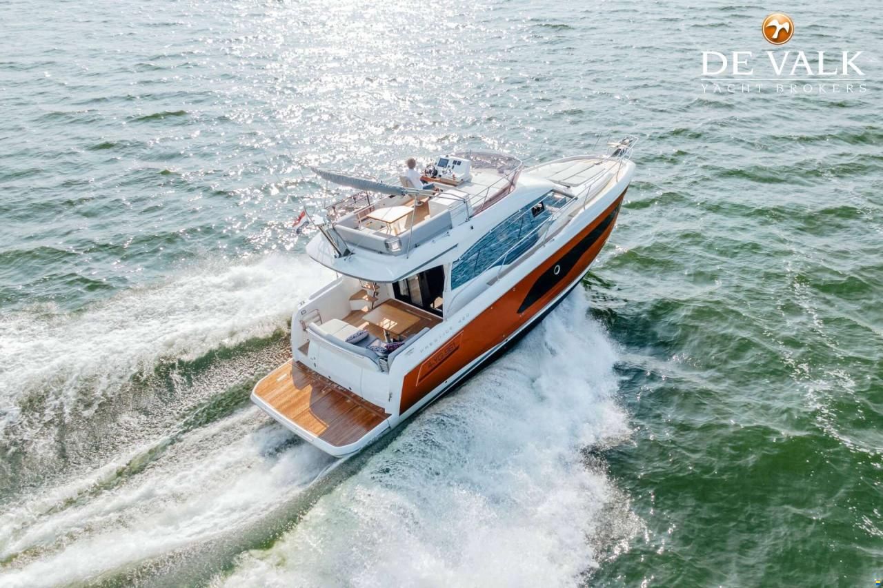 Prestige 420 Flybridge