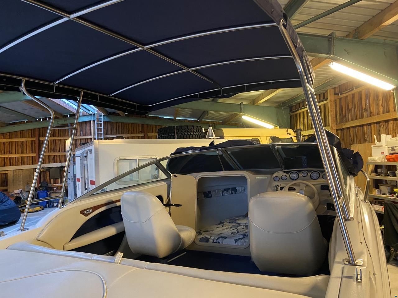 Sea Ray 190 Daycruiser