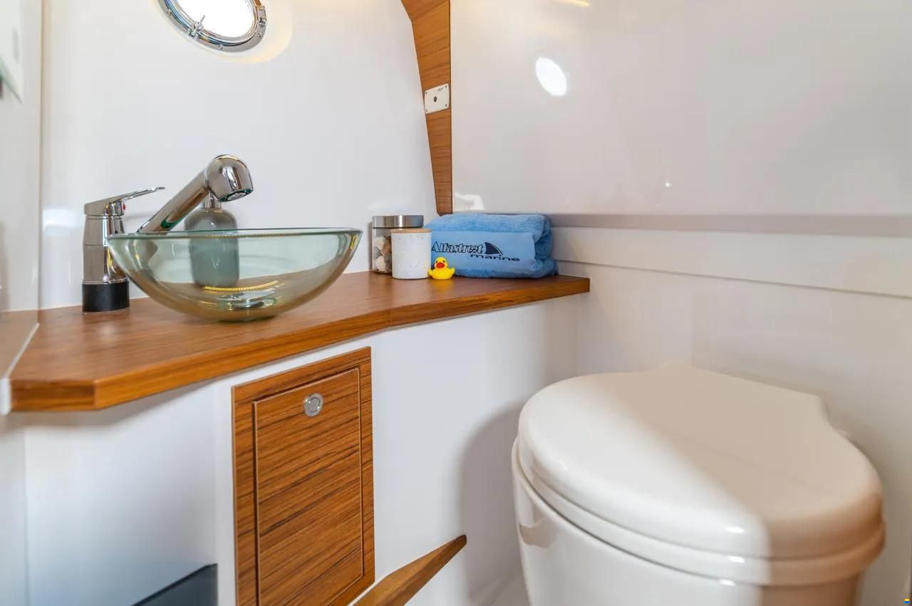 Alfastreet 28 Cabin Electric