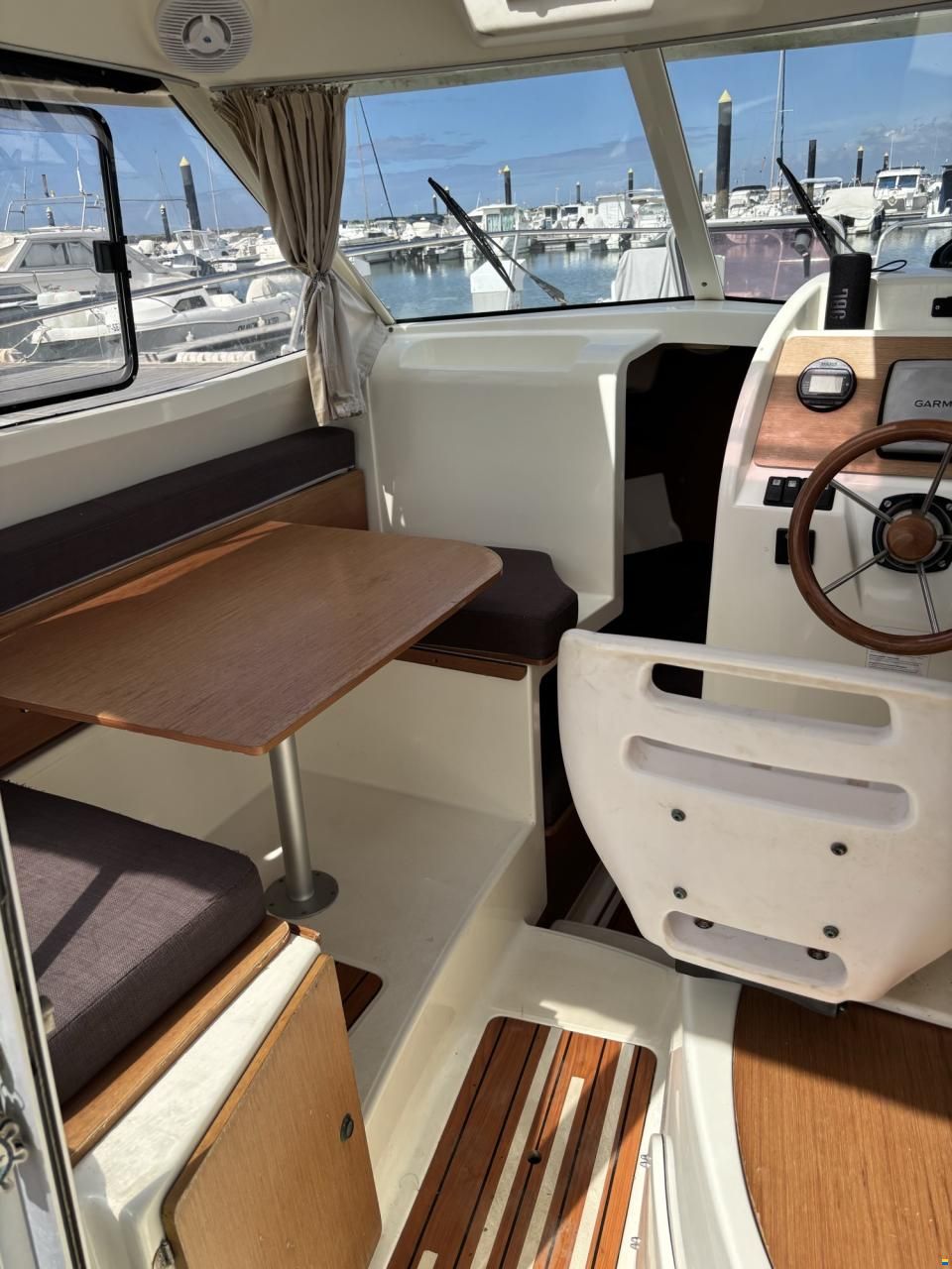 Jeanneau Merry Fisher 725