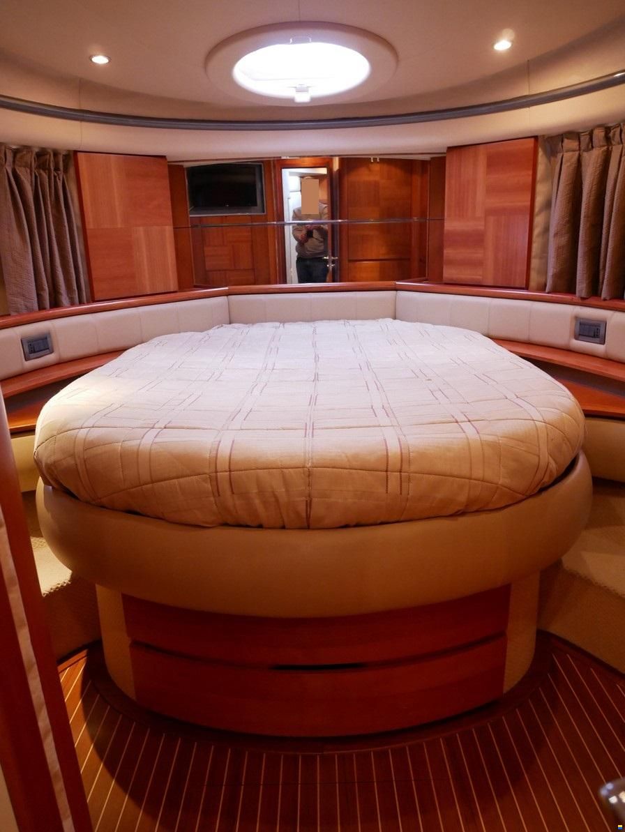 Azimut 50