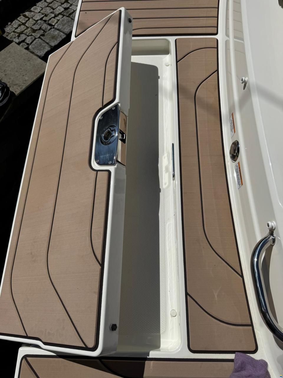 Sea Ray 210 SPX