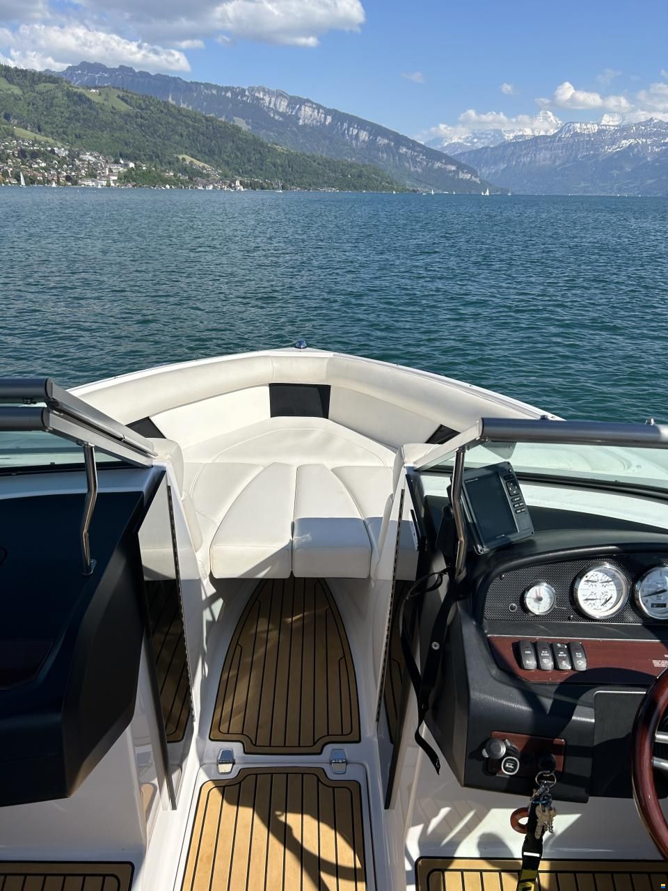 Regal 2100