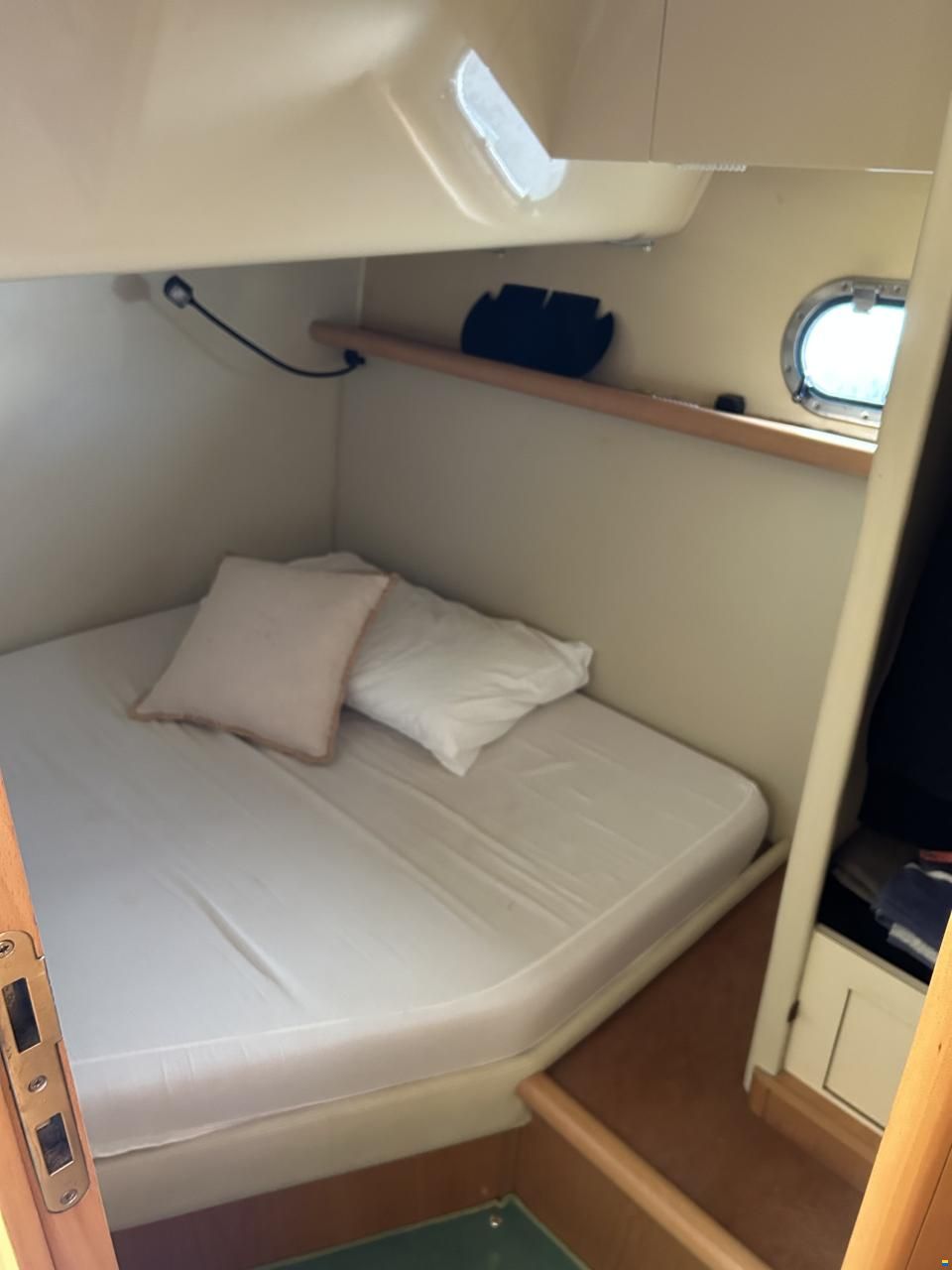 Ferretti 120 Fly UN MOTORE GUASTO