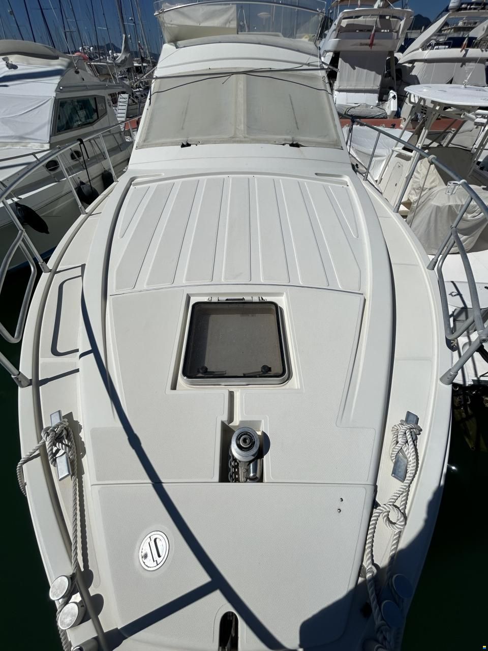 Ferretti 120 Fly UN MOTORE GUASTO