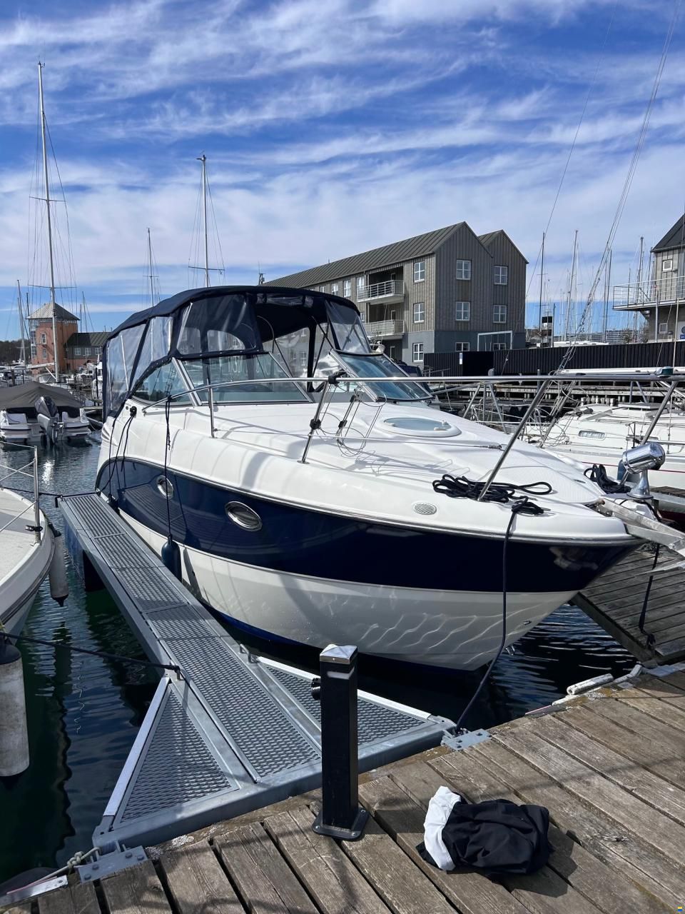 Maxum 2600SE