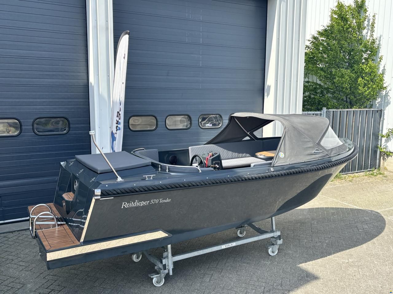 570 Tender