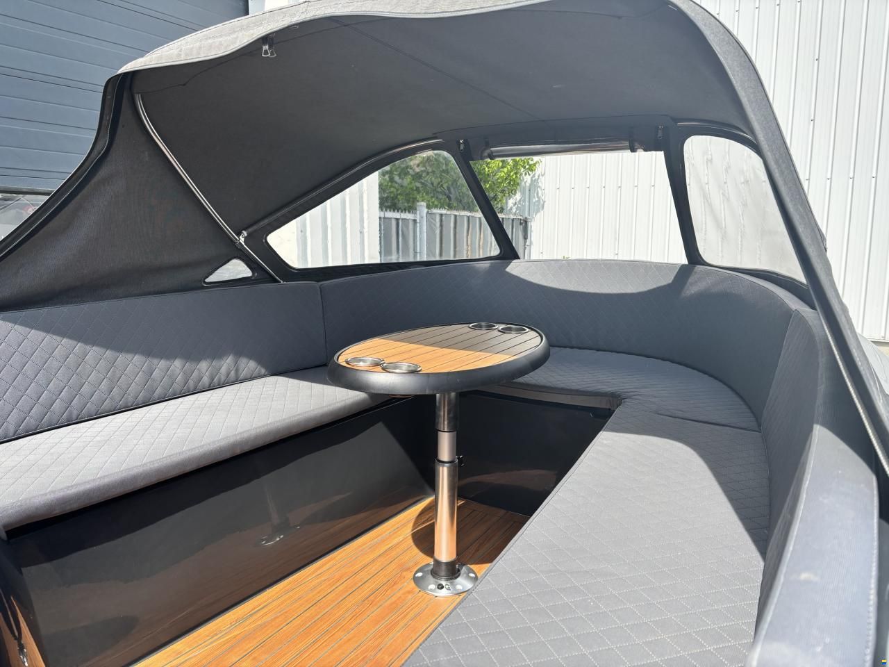 570 Tender