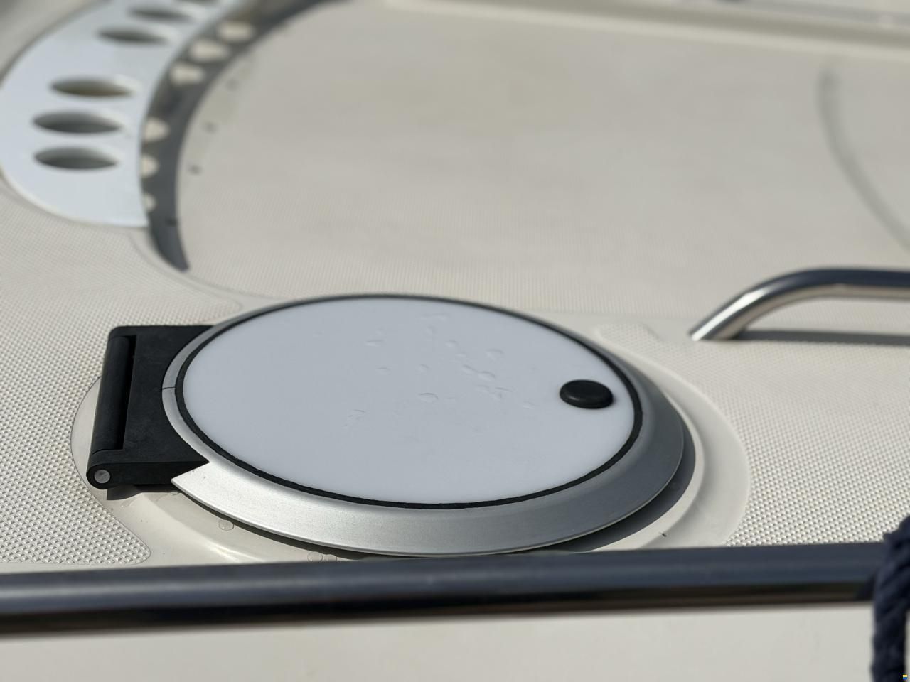 Maxum SCR 3000
