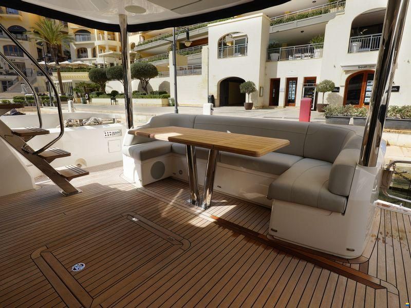 Sunseeker Manhattan 68