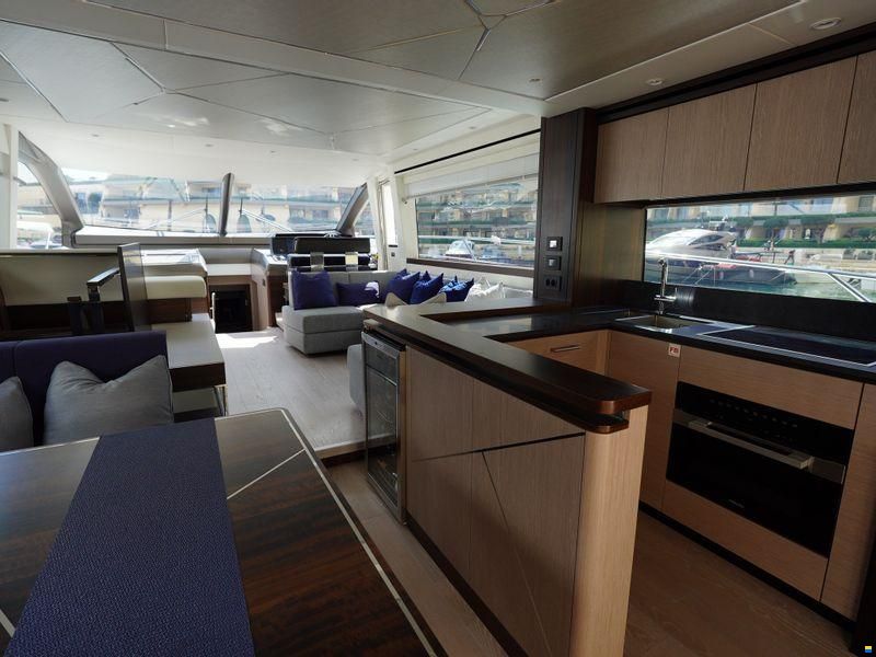 Sunseeker Manhattan 68
