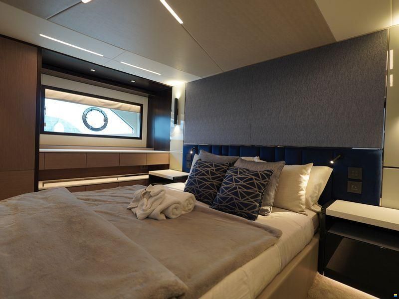 Sunseeker Manhattan 68