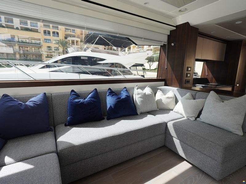 Sunseeker Manhattan 68