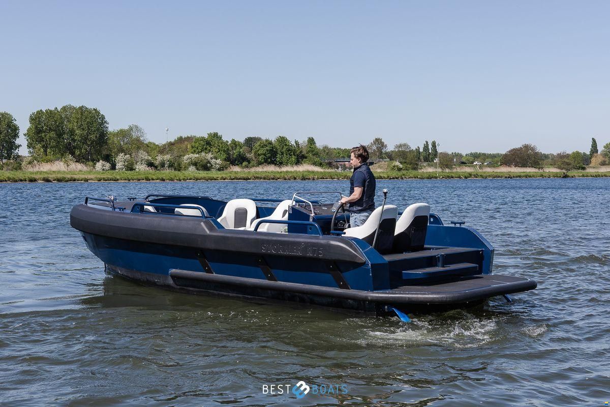 Stormer marine Tender R75