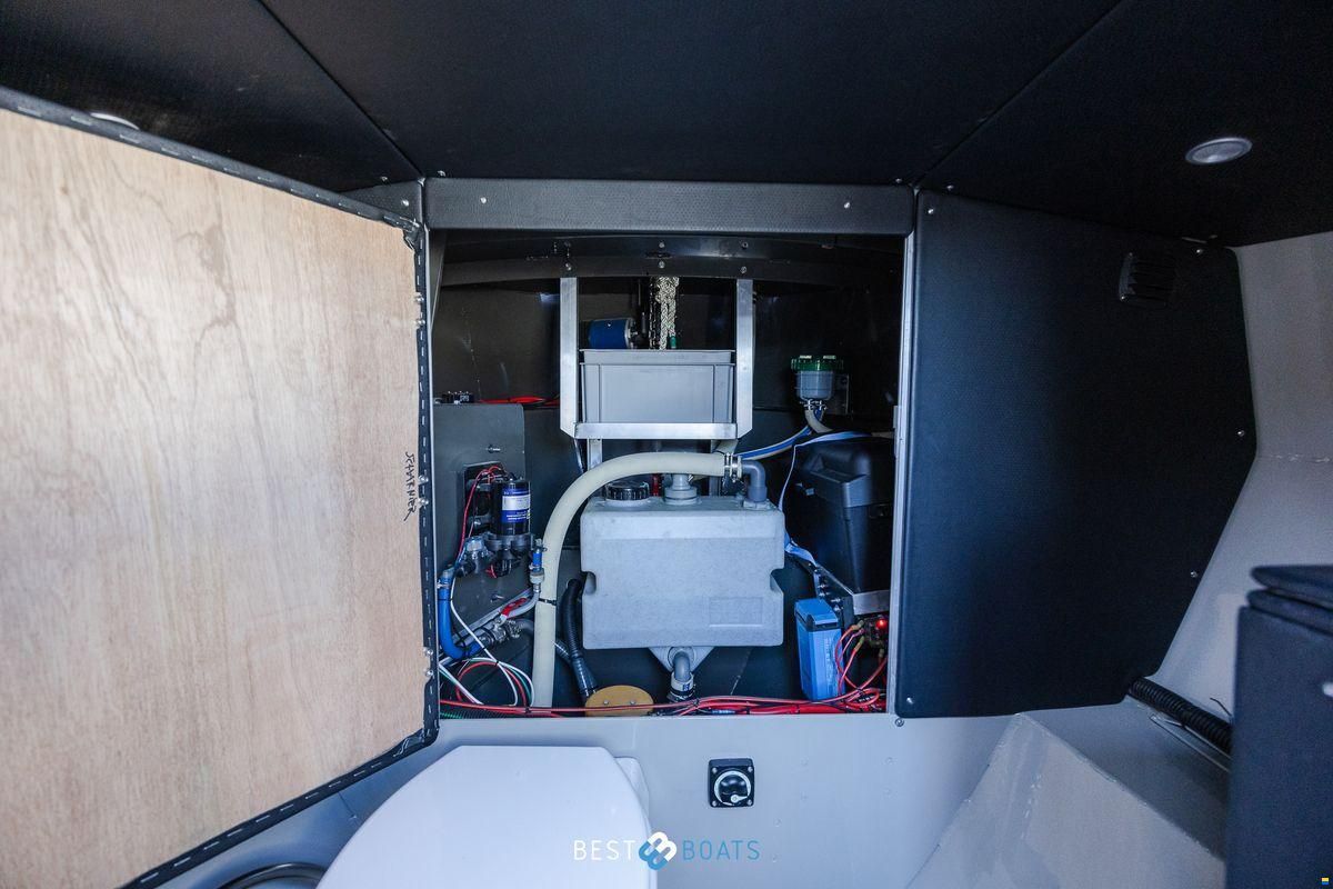 Stormer marine Tender R75