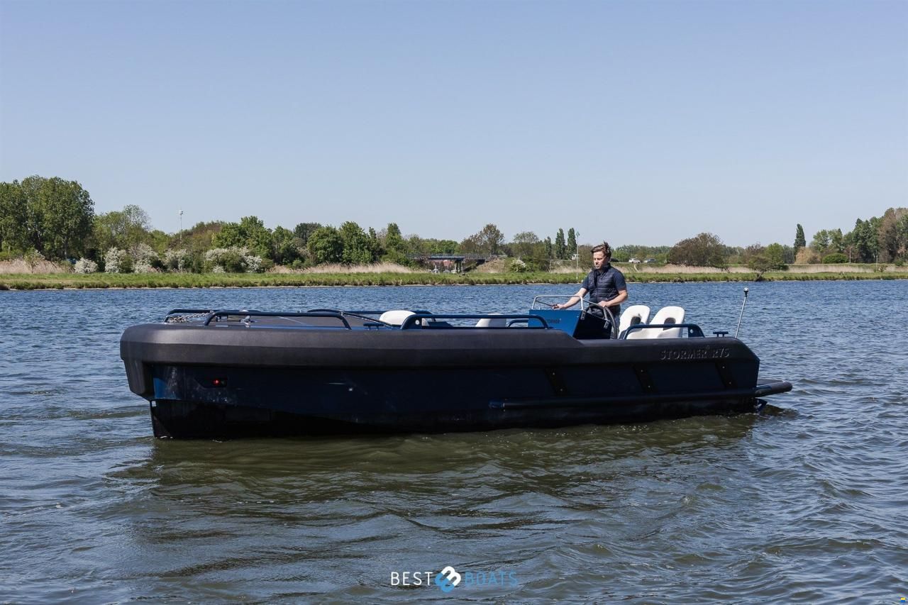 Stormer Marine Tender R75