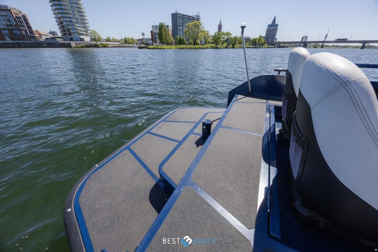 Stormer Marine Tender R75