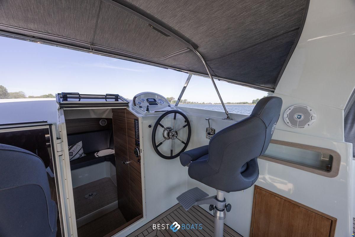 Antaris Seventy7 Cabin