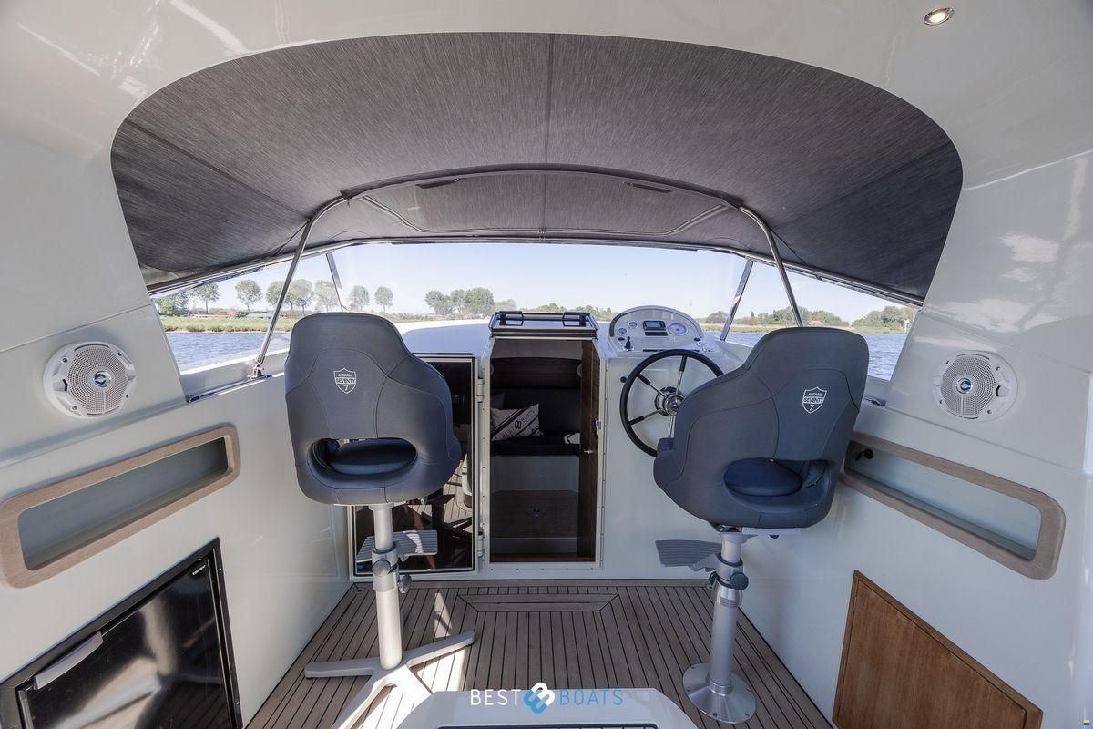 Antaris Seventy7 Cabin