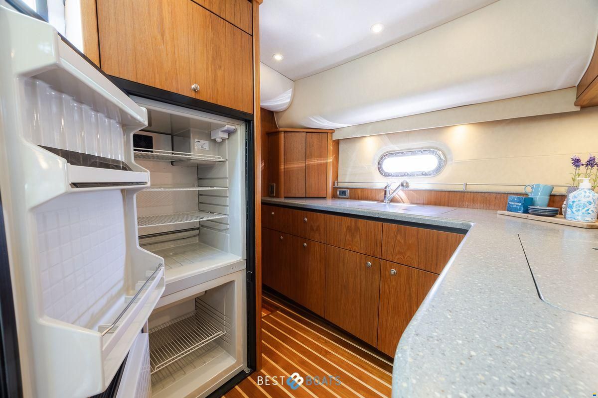 Tiara 4300 Sovran
