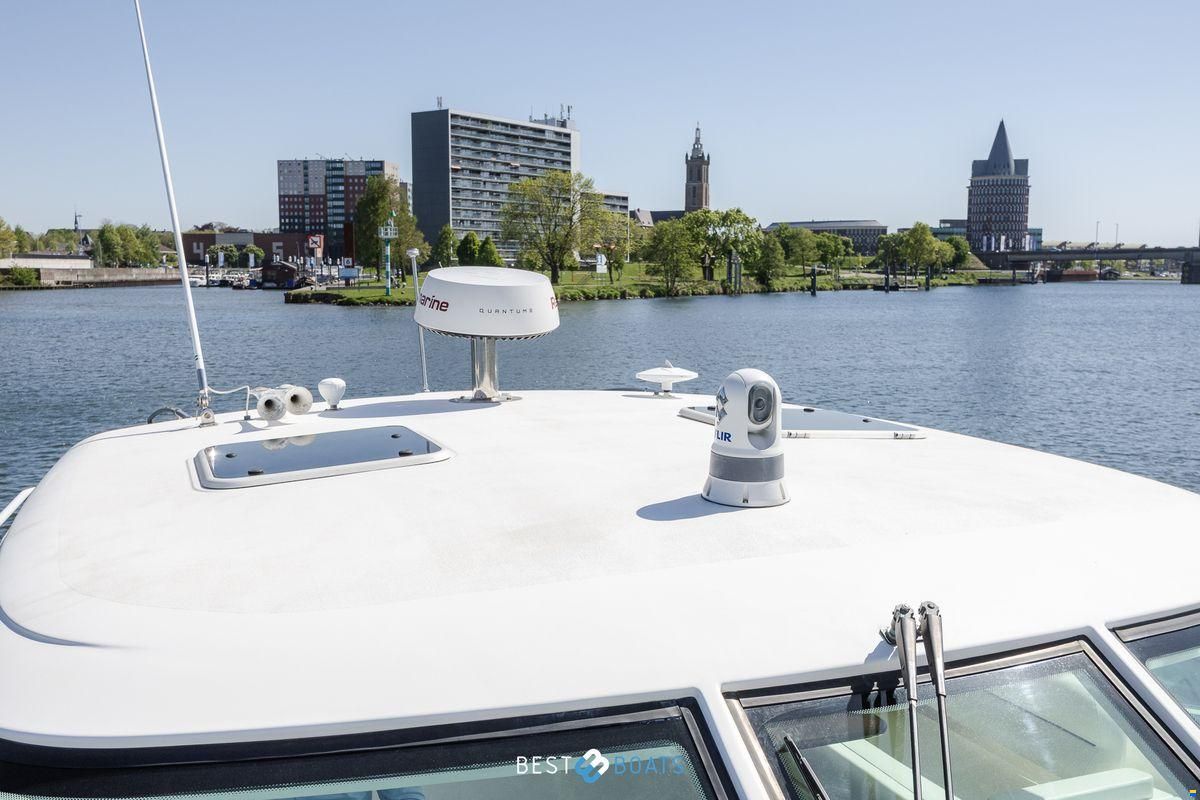 Tiara 4300 Sovran