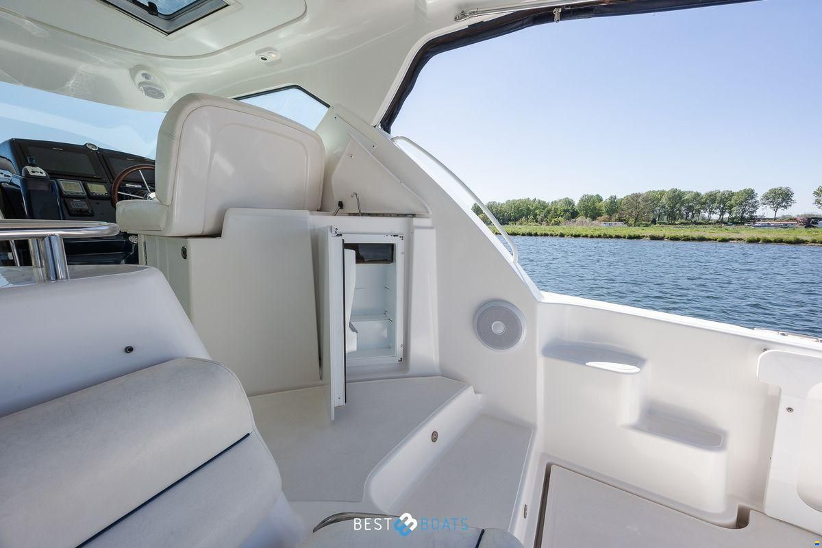 Tiara 4300 Sovran