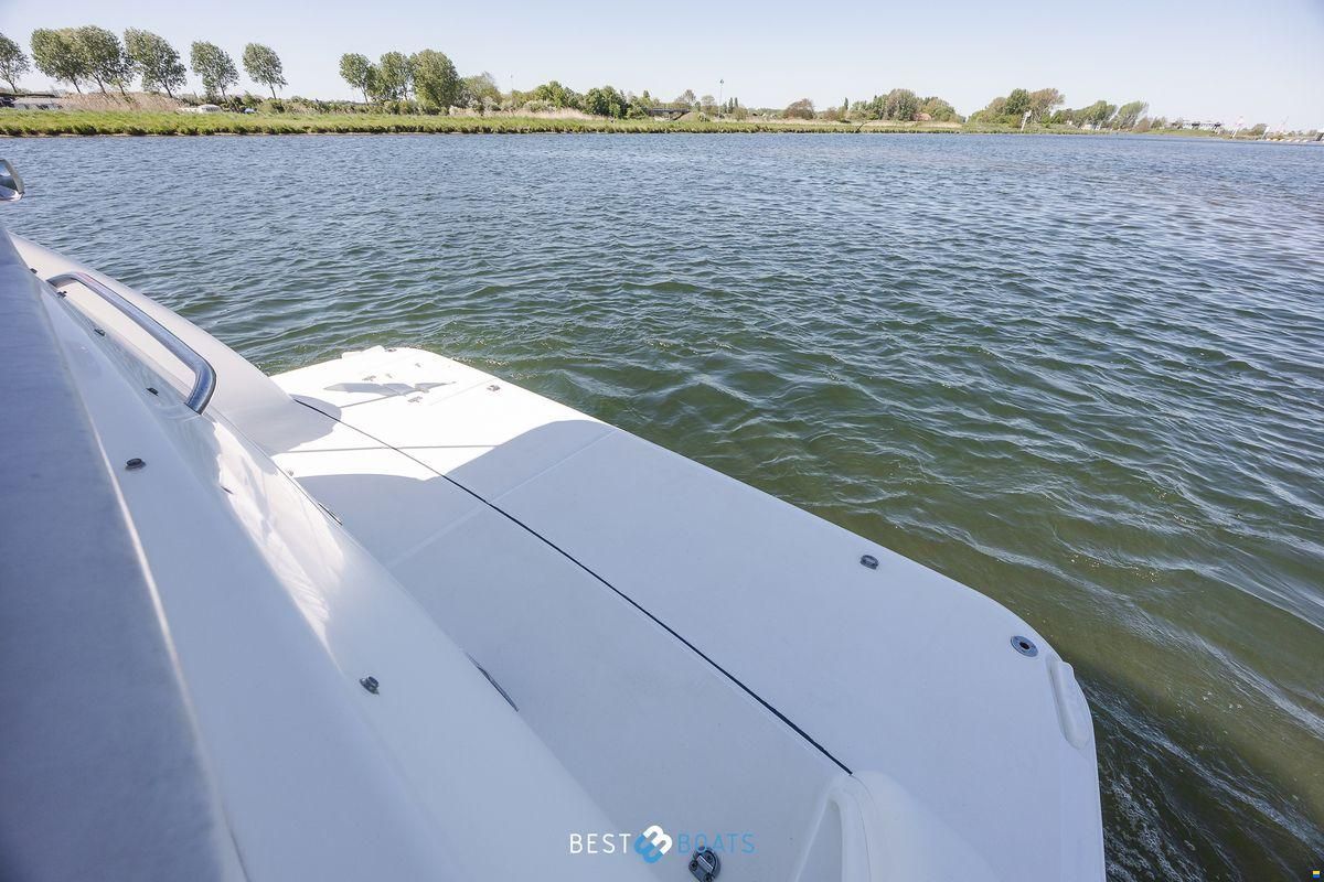 Tiara 4300 Sovran
