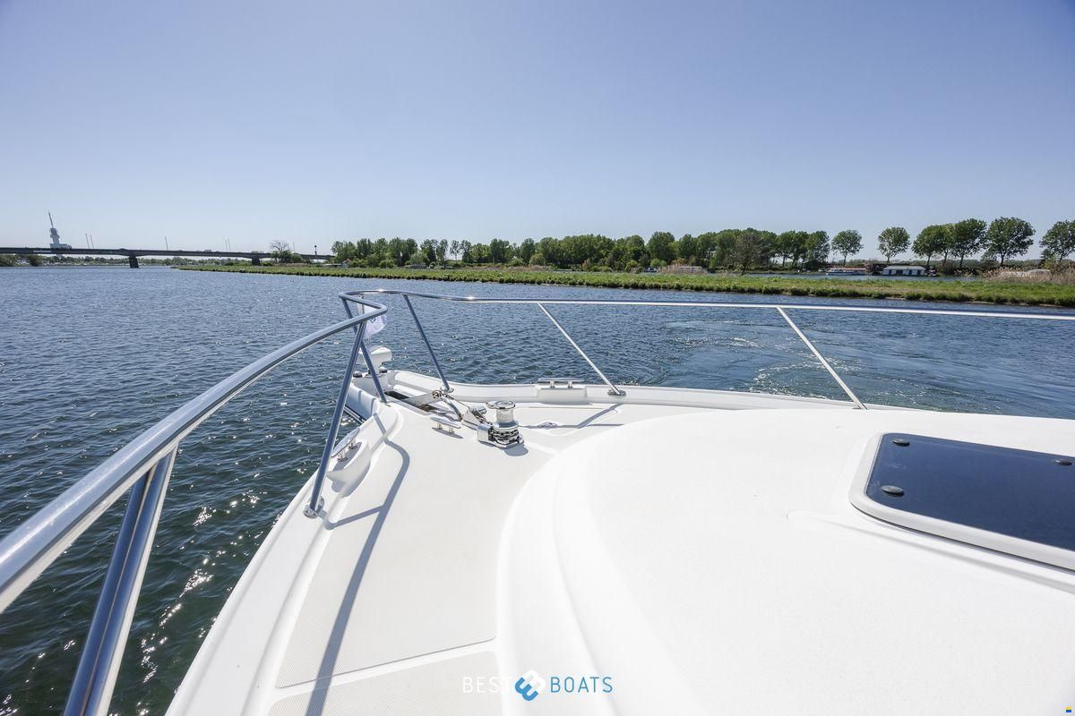 Tiara 4300 Sovran