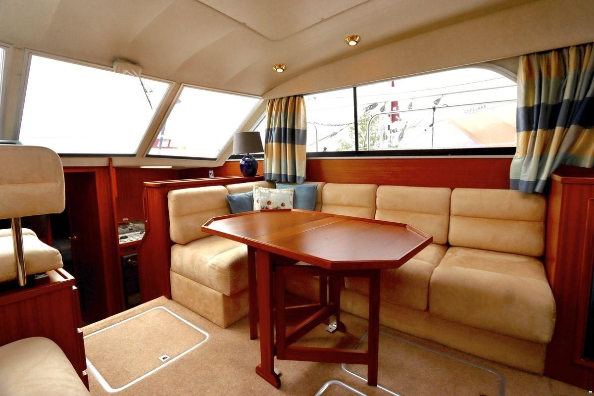 Broom 33