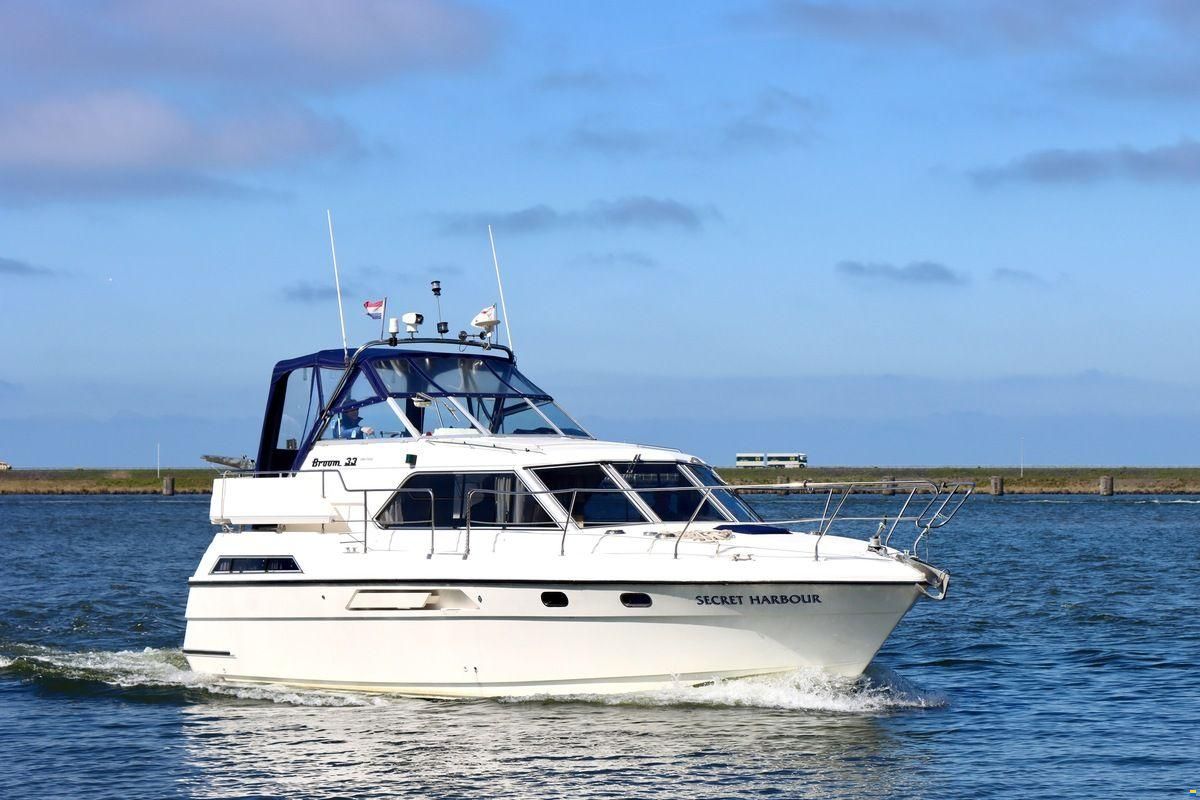 Broom 33