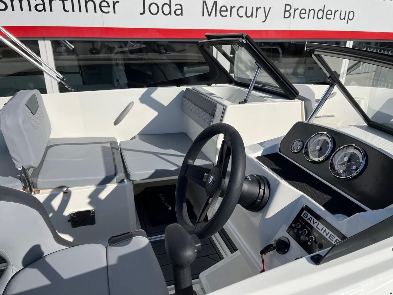 Bayliner M19 med 115 hk Mercury-EFI XL C