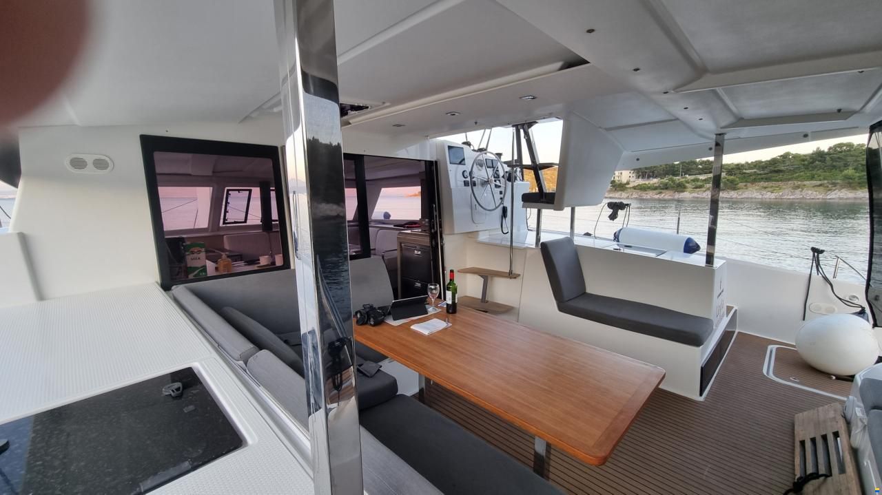 Fountaine Pajot Isla 40