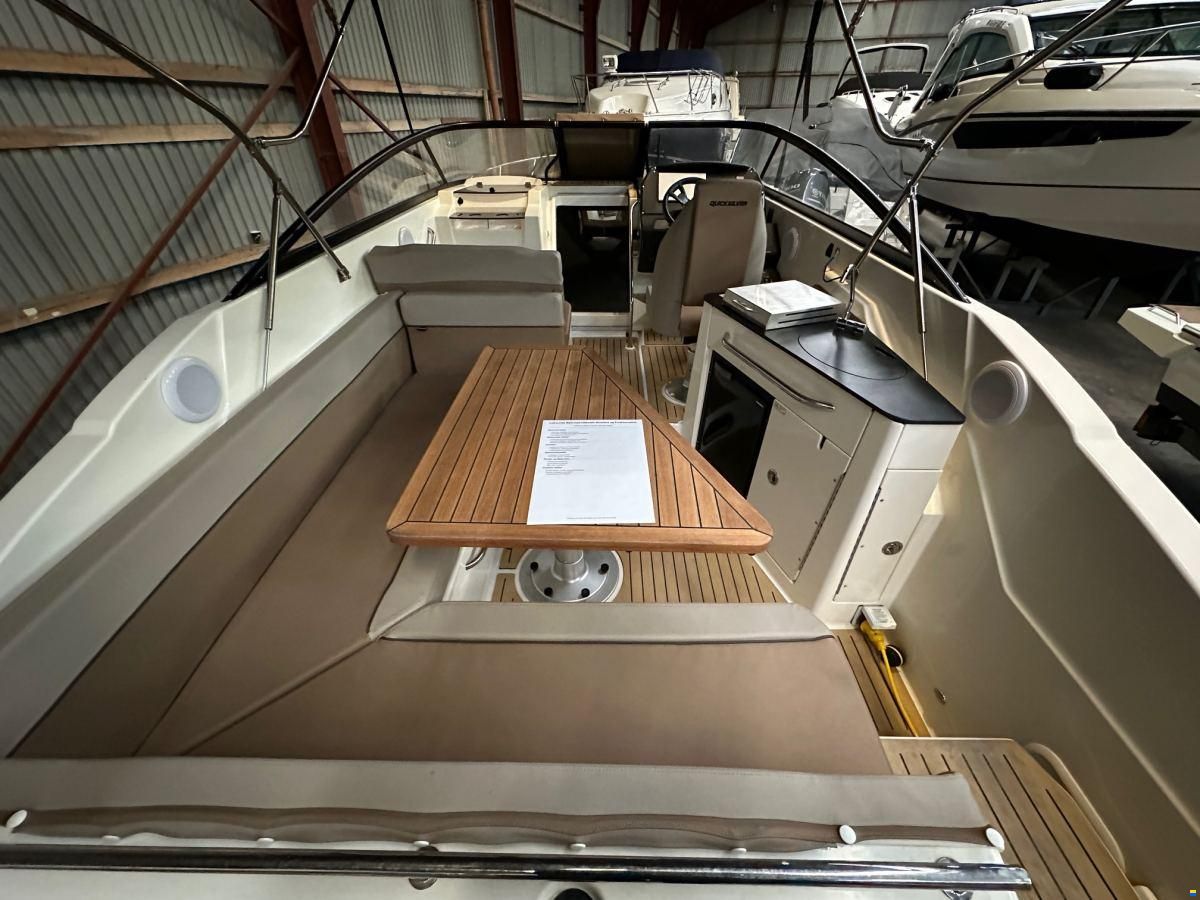 Quicksilver 805 Cruiser