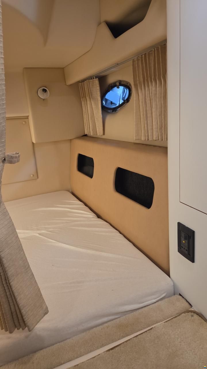 Regal Cruiser 3060