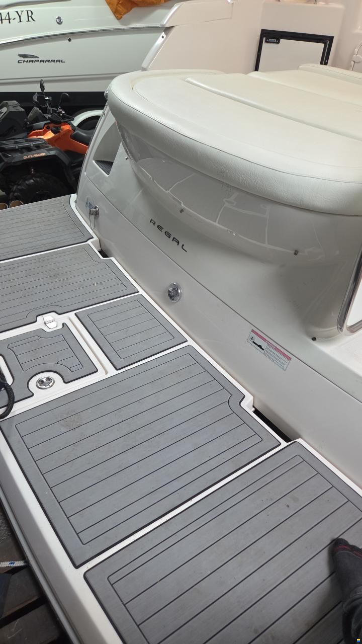 Regal Cruiser 3060