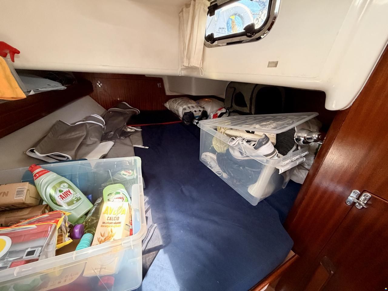 Bavaria 37