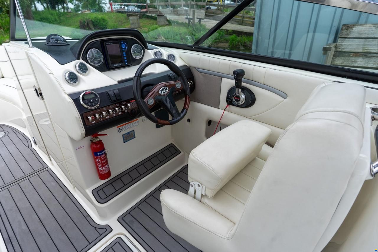 Sea Ray 270 slx