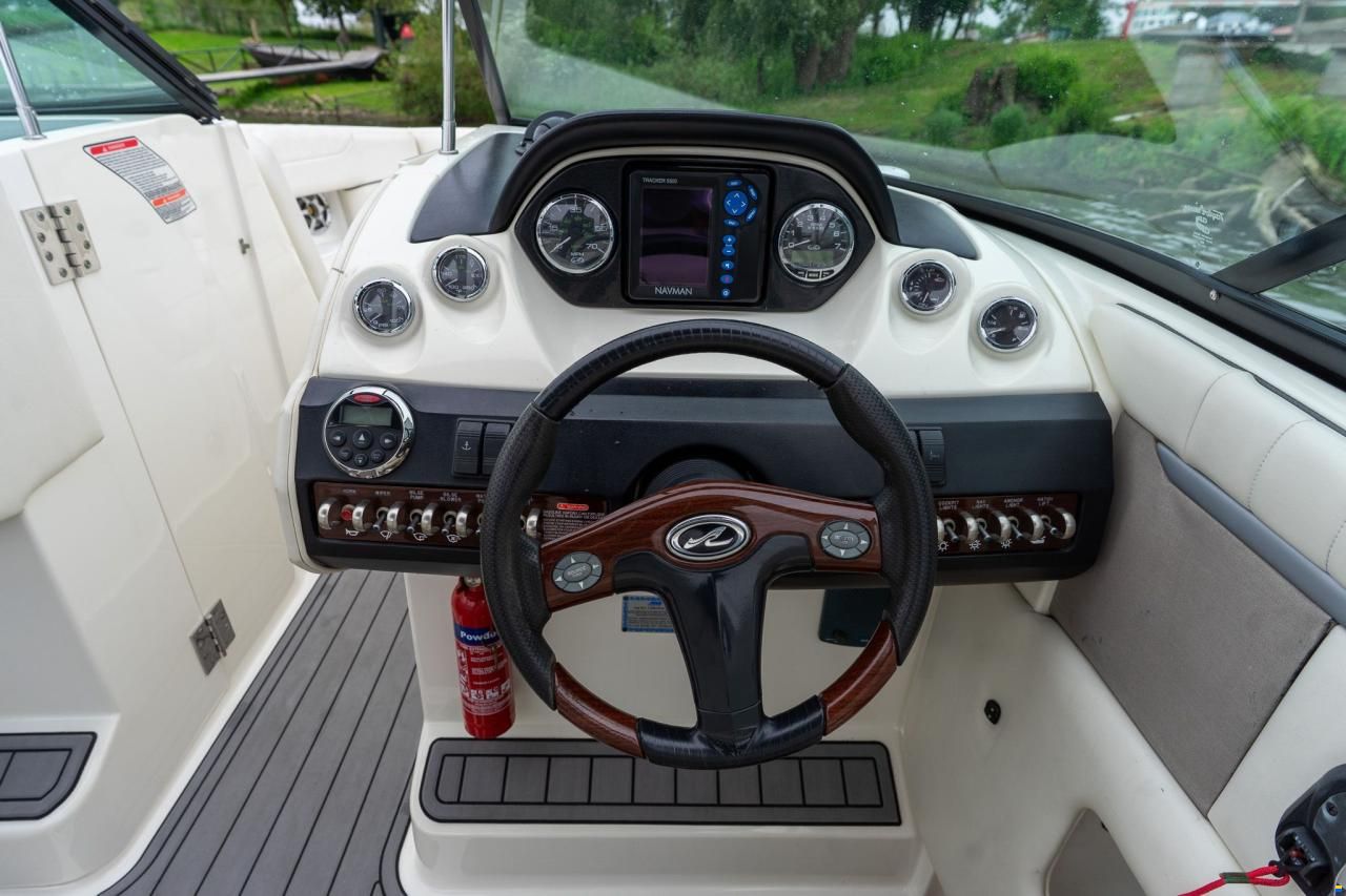 Sea Ray 270 slx
