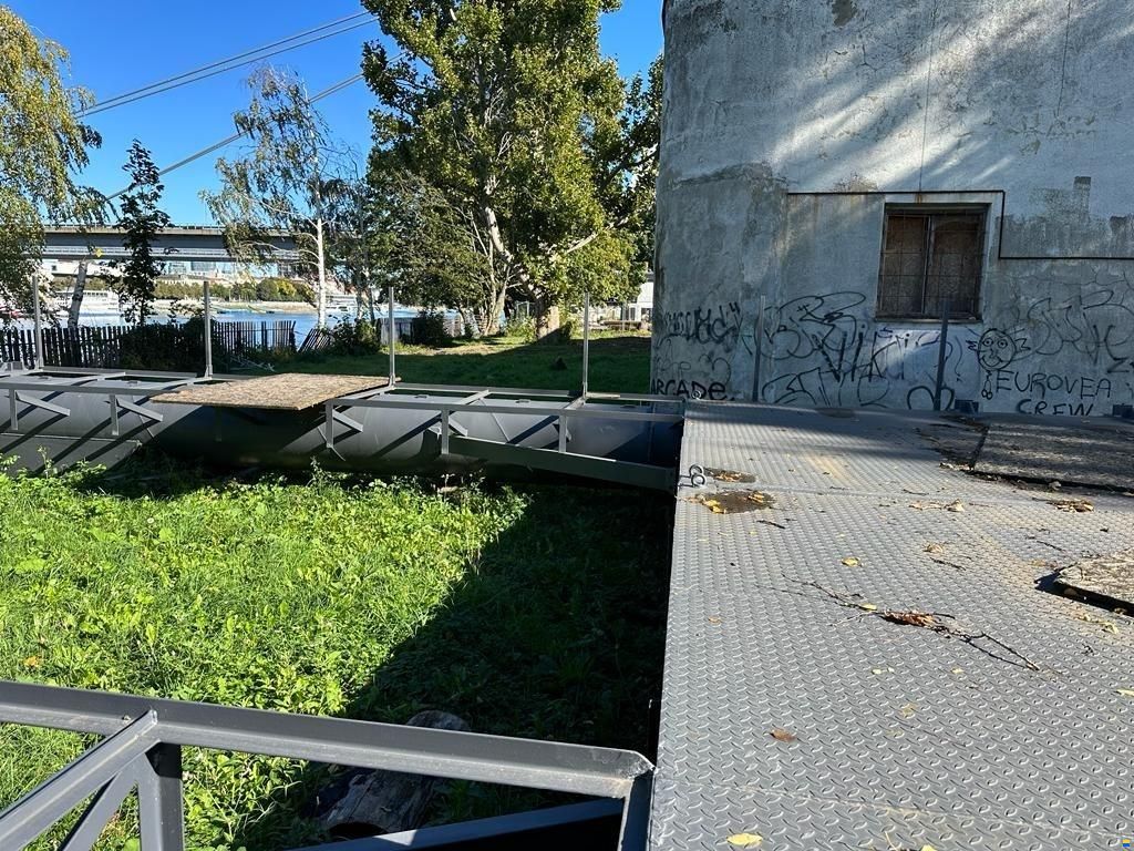 Pontoon (ponton) 14x8m