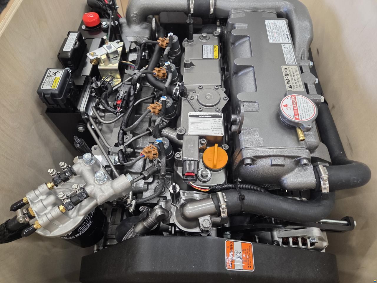 Yanmar 4JH80-C &ndash; 80 HP + Saildrive SD60