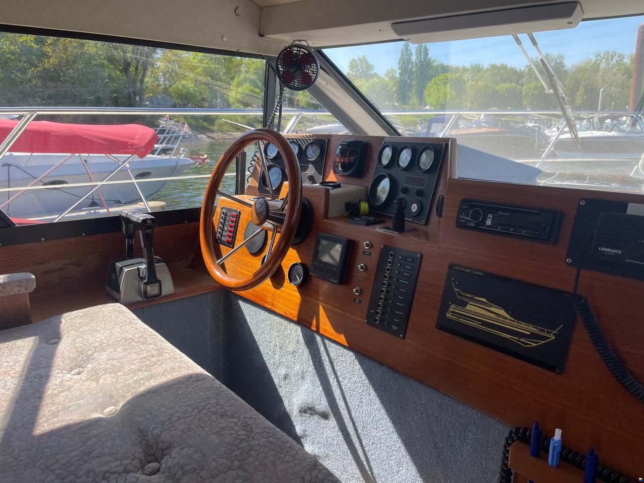 Suncruiser John Benett 35 Flybridge