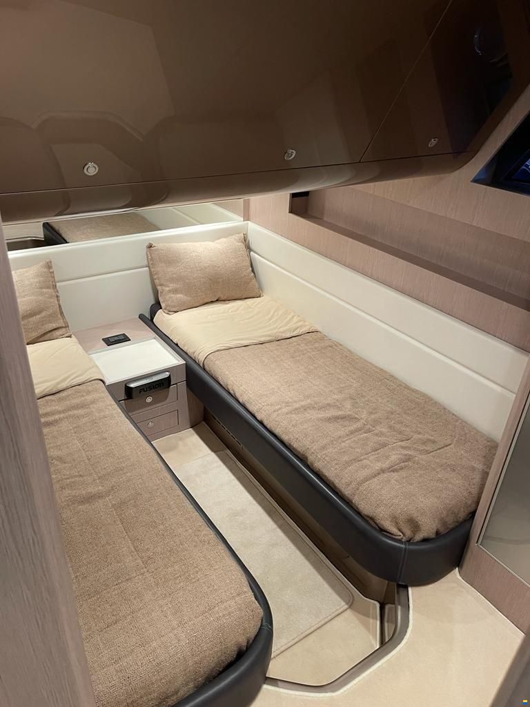 Riva Rivale 52