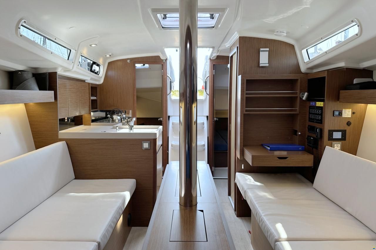 Beneteau Oceanis 34.1